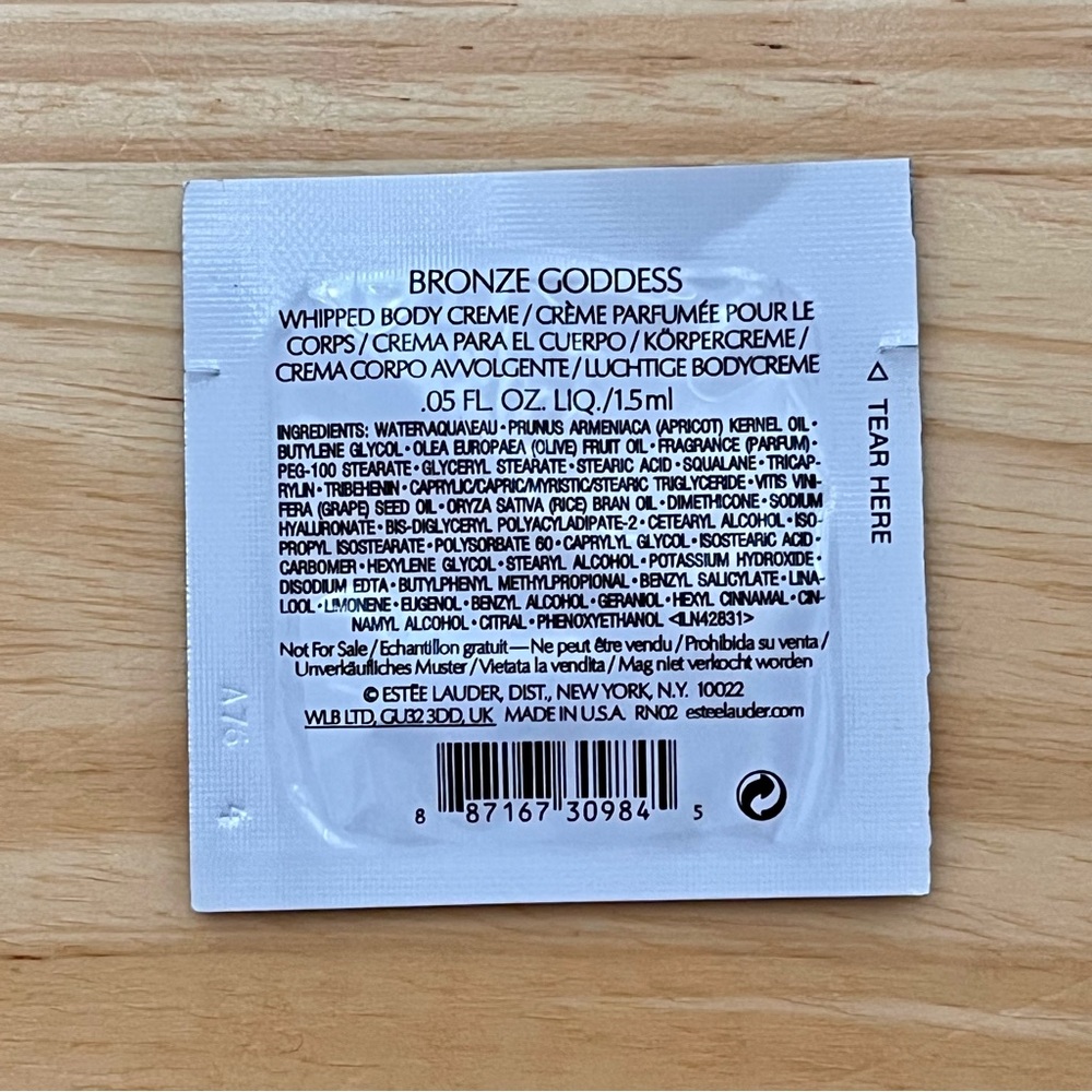 Estée Lauder BRONZE GODDESS REVELATION Tinted Self Tan - Picture 4 of 4